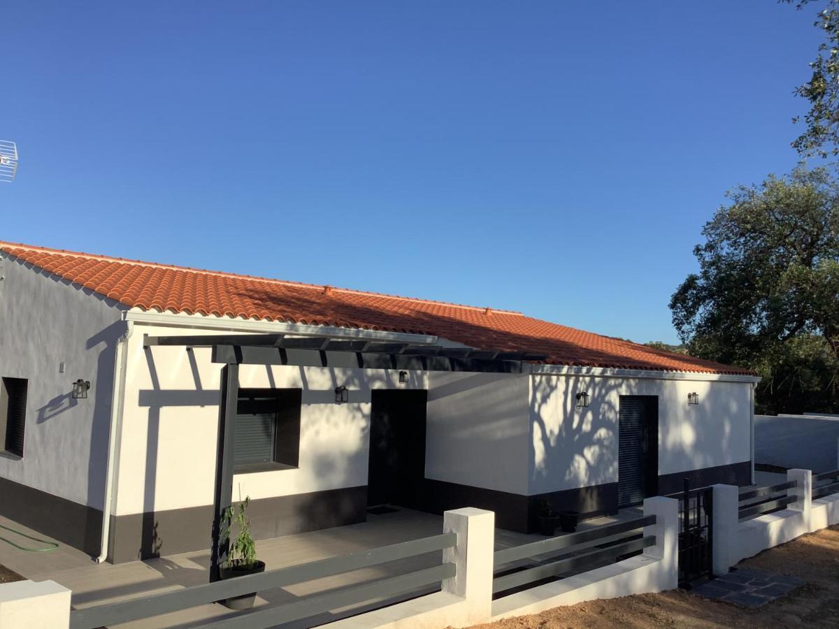 Casa Rural Camino De La Data Valencia de Alcántara エクステリア 写真